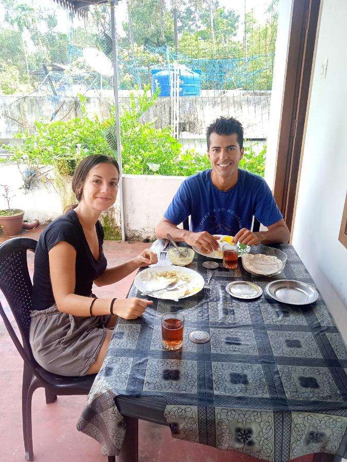 Vintage Inn Homestay Cherai Beach Bagian luar foto