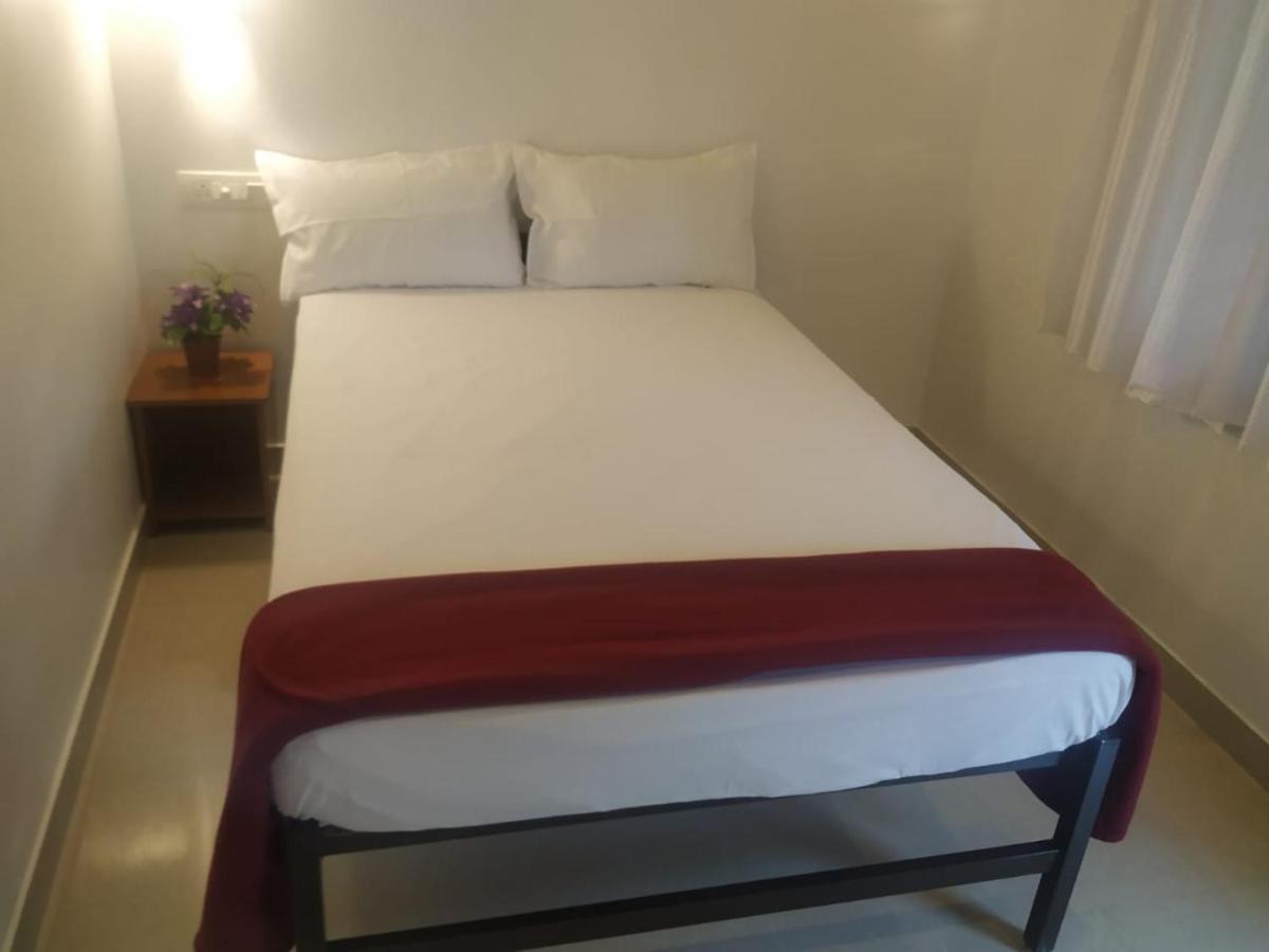 Vintage Inn Homestay Cherai Beach Bagian luar foto